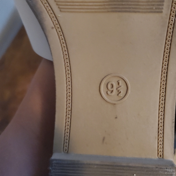 A new day white sandals - Picture 5 of 7